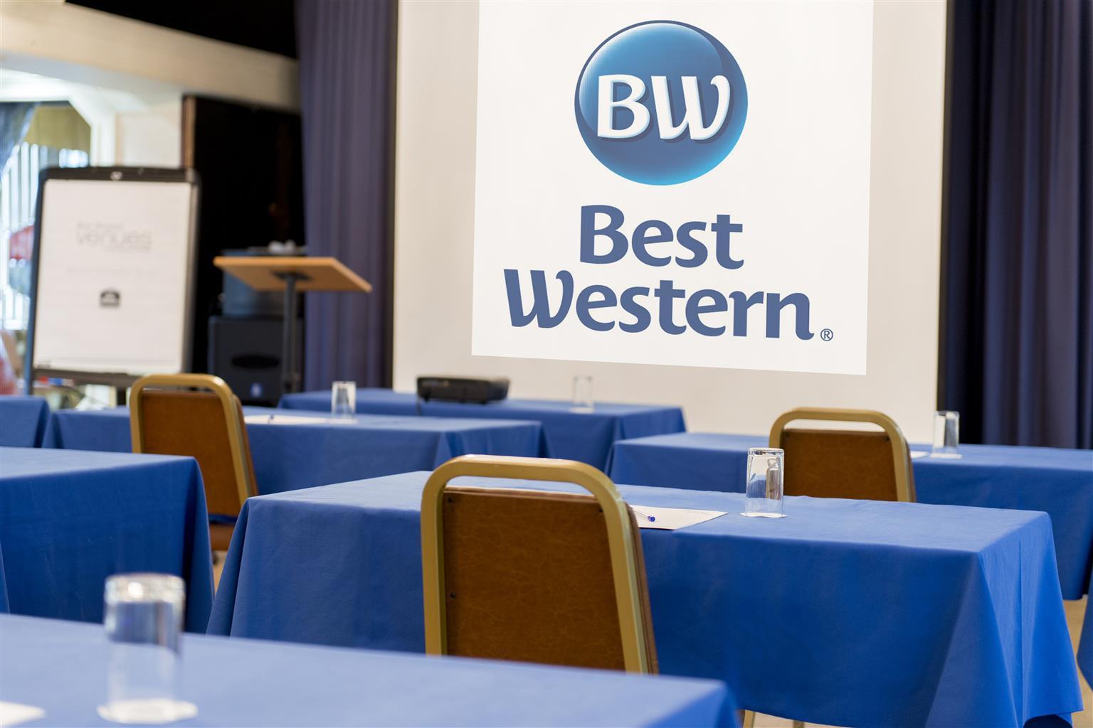 Best Western Reading Calcot Hotel Extérieur photo