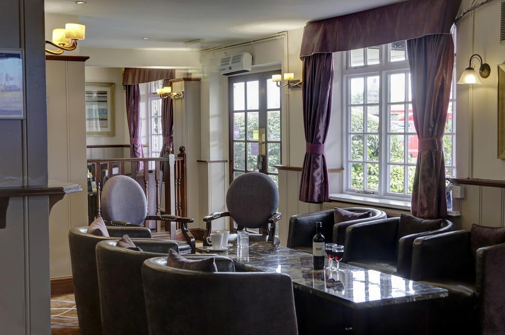 Best Western Reading Calcot Hotel Extérieur photo