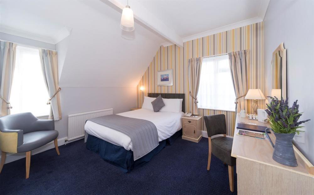 Best Western Reading Calcot Hotel Extérieur photo